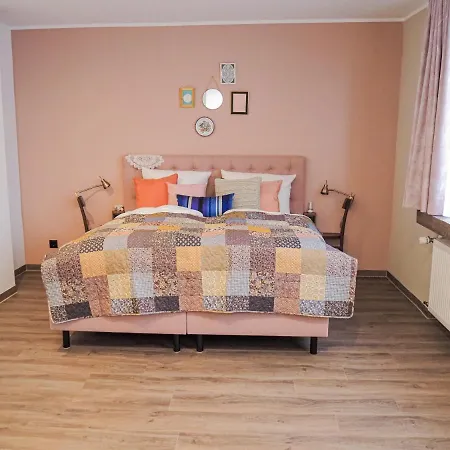 Hotel Tante Alma's Muelheimer 3*
